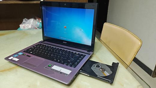 Acer Aspire 4752 DVD and Windows 7 Login screen